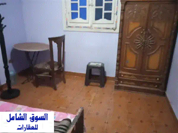 للبيع شقة نظيفة ومفروشة في بناية نظيفة بها مصعد وبواب، تقع في وسط القاهرة، قريبة من جميع الأسواق ... 2