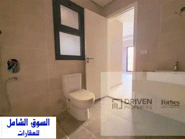 شقة جاهزة للاستلام متشطبة بالكامل بالتكييفات للبيع في فيليدج ويست الشيخ زايد Village West Sheikh Zayed 4