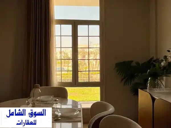 استلم فوري بأقل مقدم فيلا  VIP فـ R5  تشطيب مميـز246 م خدمة بعد البيع من Hyde Park  للبيع في العاصمة الإدارية  بجوار المقصد ولافيستا