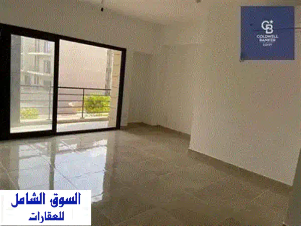 شقة متشطبة بالمطبخ والتكييفات استلام فوري  فيفث سكوير المراسم  Fifth Square Al Marasem الجولدن سكوير 4
