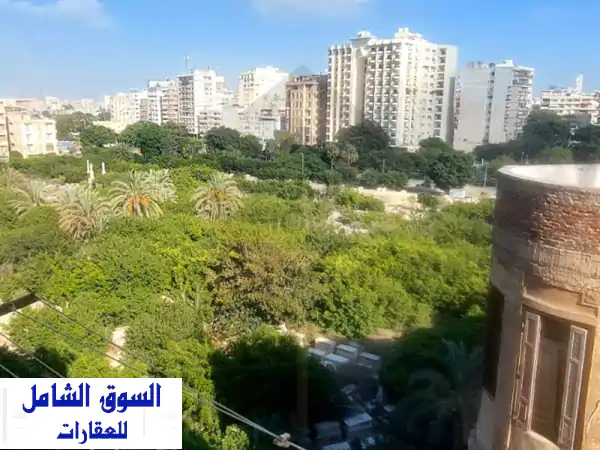 شقة مفروشة فاخرة للايجار بالازاريطة الإسكندرية 70م...