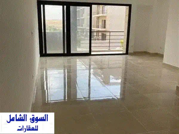 شقة متشطبة بالمطبخ والتكييفات استلام فوري  فيفث سكوير المراسم  Fifth Square Al Marasem الجولدن سكوير 3