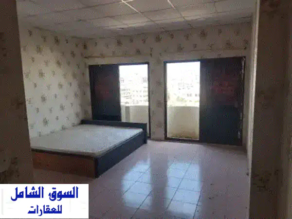 استوديو كبير للإيجار في القضيبية على شارع...