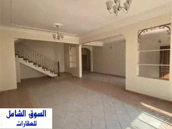 فيلا للإيجار في الحد البحرين: فخامة عائلية 4 غرف نوم بـ 450 د.ب شهرياً