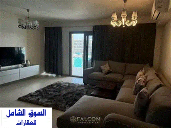 شاليه للبيع فيو خيالي علي lagoon و دقيقه من البحر في مارينا 8 في الساحل الشمالي 3