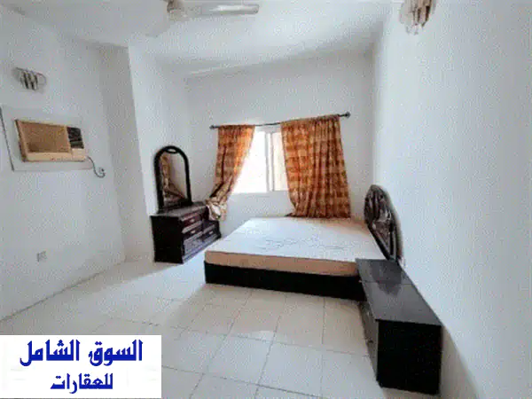 استوديو كبير نظيف ومرتب للإيجار في الحورة. يحتوي...