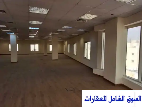 للإيجار مكاتب أدارية منطقة بن محمود مساحات مختلفة بجوار مطعم بيروت والدائري الثالث في فريج الدوحة