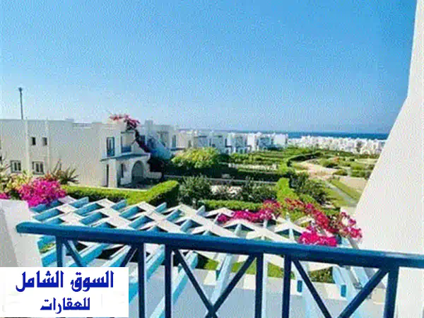 شاليه متشطب بالكامل للبيع برايم لوكيشين الكيلو 200  ماونتن فييو راس الحكمه 3