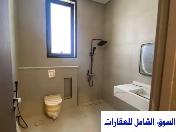 للإيجار فيلا اول ساكن العين نعمة في