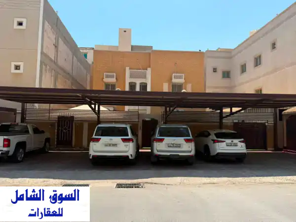 للبيع بيت في القرين، ق1، بمساحة 400 متر مربع، على...