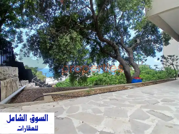 شقة الأحلام للإيجار في كفرياسين: 250م² مؤثثة بالكامل بإطلالة بحرية خلابة!