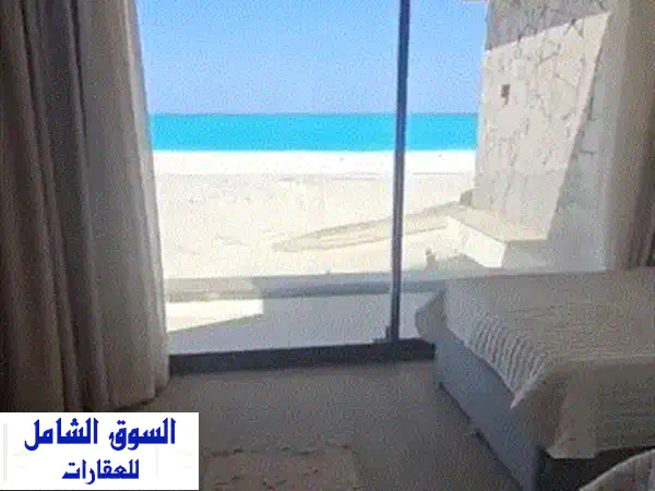 صف اول بحر بسعر لقطه متشطب بالكامل ع المفتاح في مارينا5 الساحل الشمالي  قبل لسان الوزراء marina5  بجوار فندق Rixos دقائق من مراسي 3