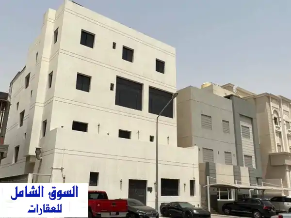 للبيع، فيلا في أبو فطيرة بثلاثة أدوار ونصف، موقع...