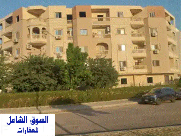 شقة 190م للبيع في مدينة الشروق  تشطيب واستلام فوري. فرصة مميزة لمن يبحث عن شقة للبيع في الشروق ...