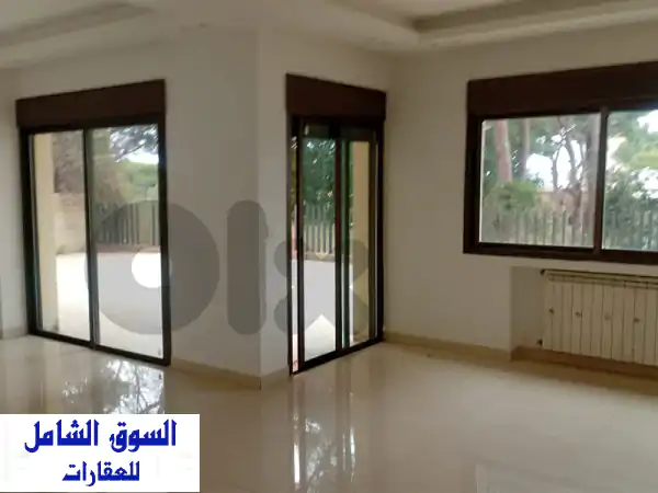 شقة فاخرة للبيع في المنصورية، لبنان | تراس 125م²، 3 غرف نوم ماستر، موقفين سيارات (A-4453)
