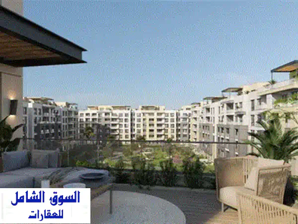 امتلك شقة 3 غرف تطل على فيو بنورامي في الشيخ زايد على شارع النزهة مباشرة بجوار الكارما كاى بسعر مميز جدا