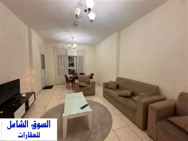 غرفة وصالة للبيع في أبراج الأورينت في عجمان...