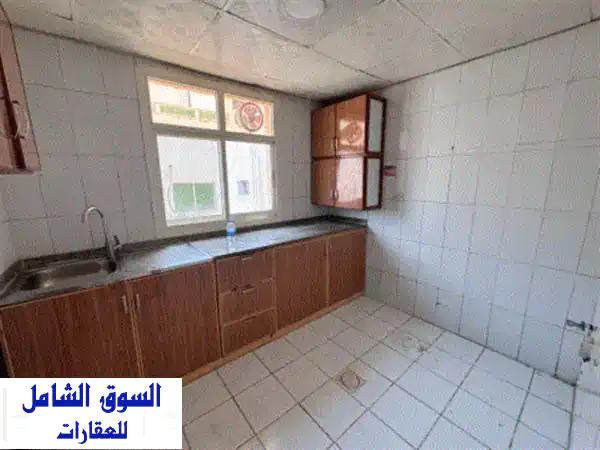 للايجار السنوي: شقة غرفة وصالة فاخرة في النعيمية 2 | إطلالة مميزة ومخرج مباشر للشارقة ودبي - 23 ألف درهم
