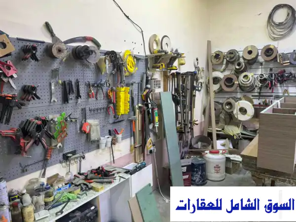 فرصة استثمارية قوية لامتلاك شركة ديكور وأثاث قائمة ومربحة في عجمان للبيع الجرف