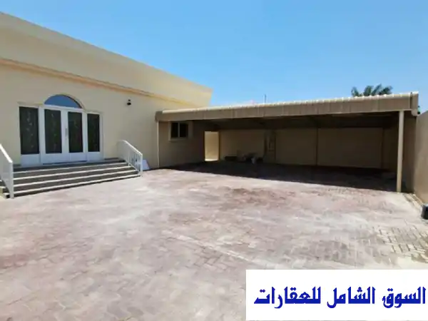 للإيجار فيلا في امارة الشارقة منطقة العزرة ضاحية الرقة