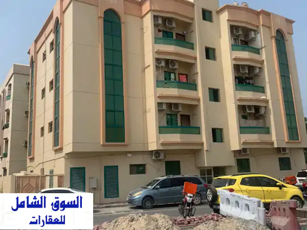للبيع بناية أرضي و3 طوابق بمنطقة الراشدية 1...