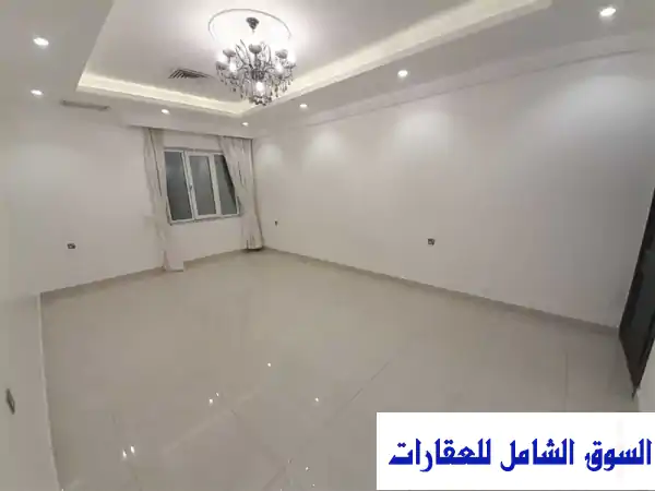 شقة فاخرة للغاية مكونة من 3 غرف نوم في أبو فتيرة للإيجار فطيرة مبارك الكبير