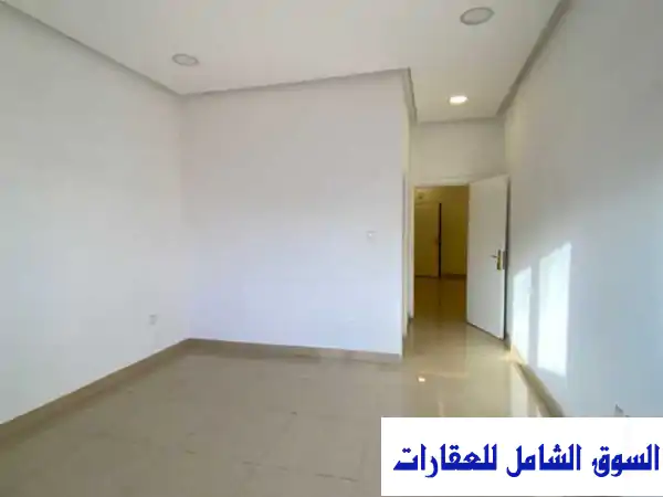 للإيجار شقة العقيلة ثلاث غرف ماستر في الأحمدي