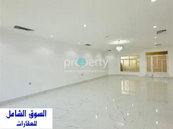 فيلا مكونة من 5 غرف نوم للإيجار في سلوى، الكويت....