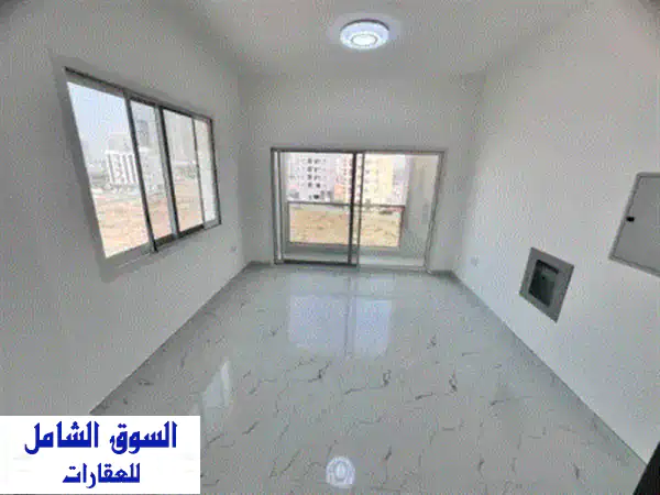 بناية جديدة أول ساكن في العالية، قريب من...