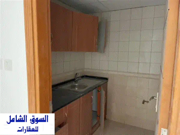 مكتب للإيجار المساحة 1500 قدم، مع موقف سيارات، أربع دفعات، تكييف مركزي، تأمين، 3000 درهم شيك يصرف ...