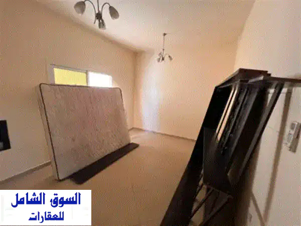 استوديو مع مطبخ منفصل في منطقة القليعة مساحة كبيرة...