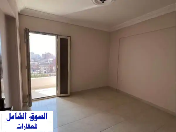 ادفع مقدم 200 الف واستلم شاليهك المصيفي بمدخل خاص ويوجد حمام سباحه خمس دقايق للبحر تشطيب سوبر لوكس