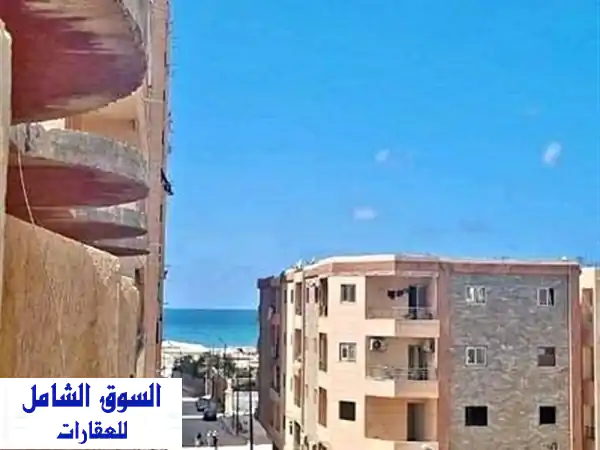 فرصة ذهبية: شاليه مصيفي استثماري بسيدي كرير - أرقى كمبوند! 720 ألف كاش رؤية بحر وحمام سباحة خاص.