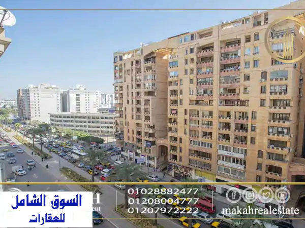 شقة للايجار 220 م  سموحة شارع فوزى معاذ...