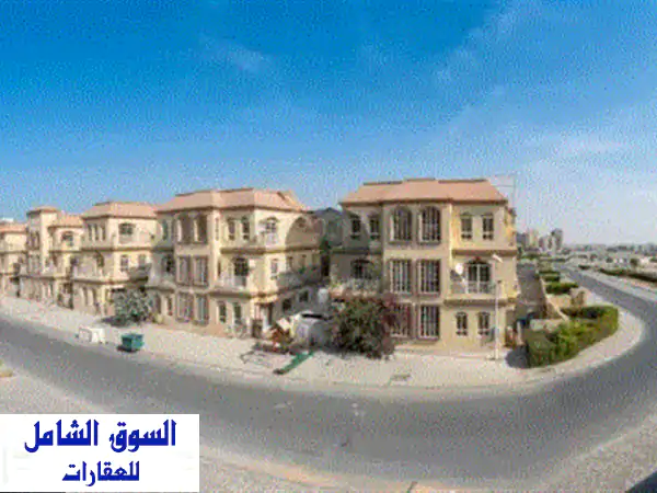 تاون هاوس للبيع في عجمان بالتقسيط، باجمالي سعر...