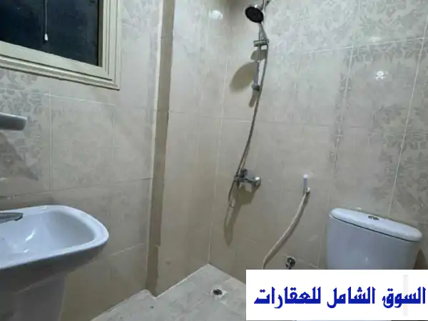 للإيجار بالسالمية شقة غرفتين منهم غرفة ماستر في السالمية حولي