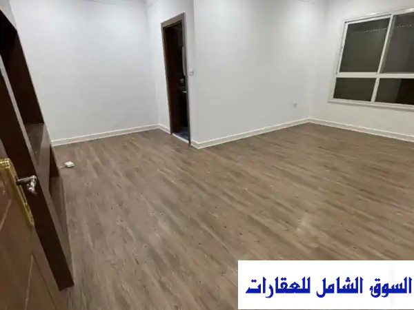 للإيجار شقة غير مفروشة بالزهراء مساحات كبيرة في الزهراء حولي