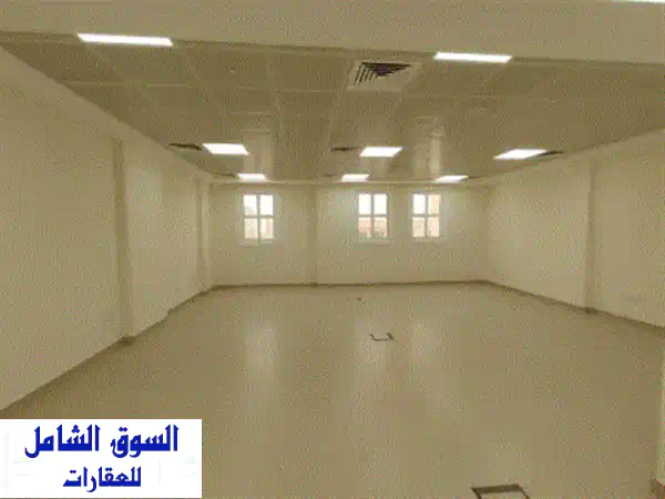 مكتب للإيجار في العين وسط المدينة مكيف مركزي المساحة...