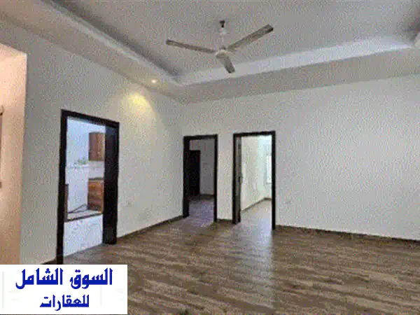 البحرين  الحد / شقة كبيرة للإيجار. تتكون من 3 غرف نوم وصالة ومطبخ و3 حمامات. السعر: 240 دينار. ...