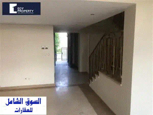 فيلا مستقلة أنيقة للإيجار في أب تاون كايرو الصف الأول على الجولف وموقع مميز