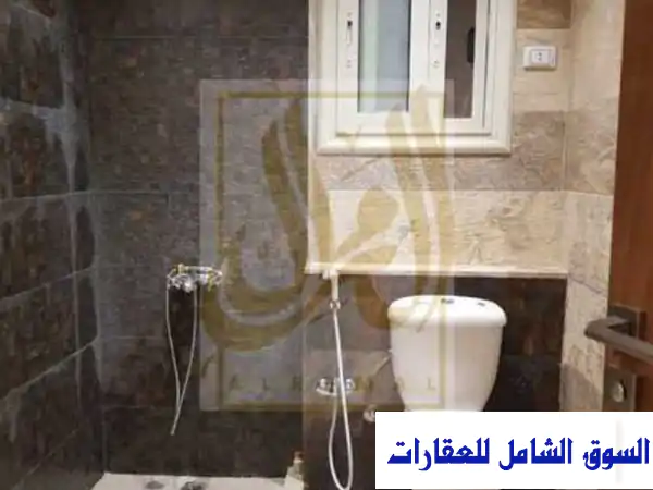 شقة للإيجار مساحة 130 متر على محور محمد نجيب حي الاندلس في التجمع الخامس القاهرة