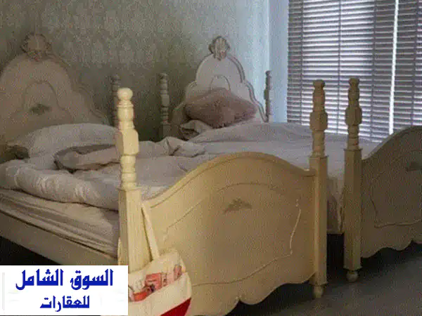 فرصة ذهبية بالجنبية! شقة عصرية راقية للبيع، 4 غرف نوم، نصف مفروشة مع مواقف ومصعد 2