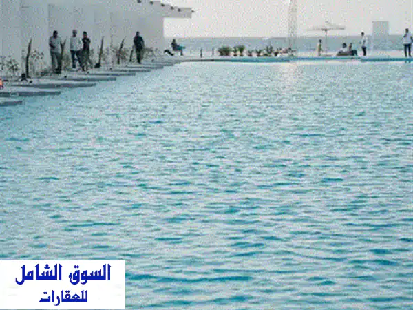 شاليه استلام فوري دبل فيو على البحر والاجون تشطيب بالمطبخ والتكيفات فى دايركشن وايت سورفى سور مع جون سوديك و كالي كوست راس الحكمهDirection White 2