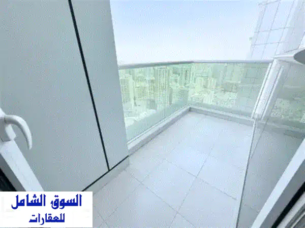 شقة فاخرة للإيجار في الشارقة - المجاز 1 | 2BHK + خادمة...