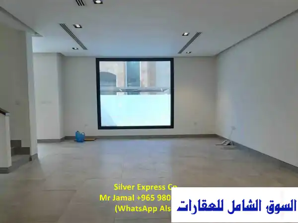 فيلا خاصة مكونة من 3 طوابق و4 غرف نوم للإيجار في منطقة أبو الحصانية. الحصانية مبارك الكبير