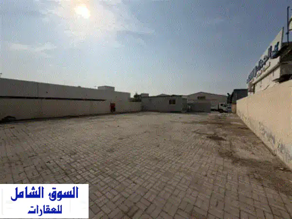 حوطة للإيجار في الصناعية 5 بموقع مميز خلف...