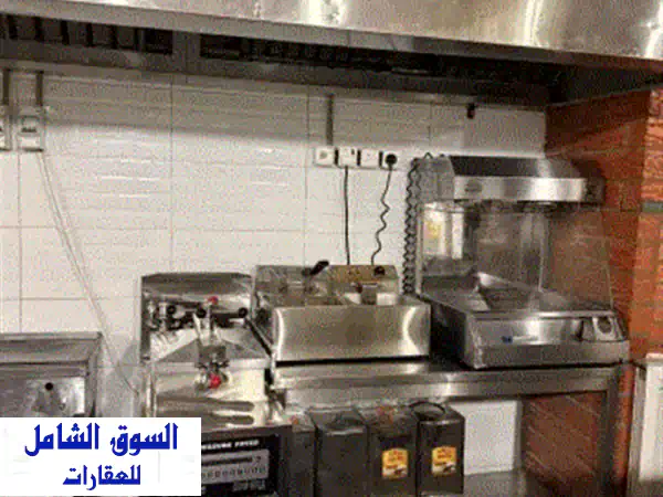 مطعم للتقبيل إيجار سنوي 80000 باقي شهرين