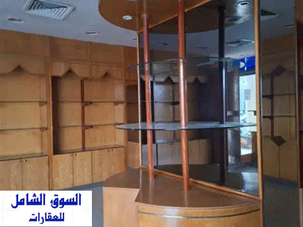للإيجار محل تجاري مميز في قلب المجاز  الشارقة موقع حيوي واستراتيجي مناسب لجميع الأنشطة التجارية ... 4