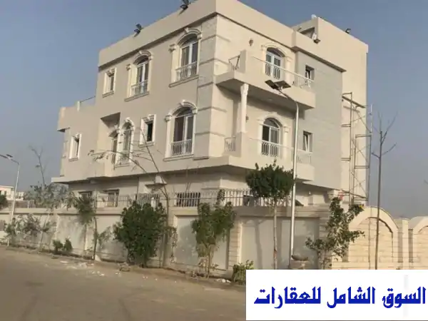 فيلا راقية للإيجار السنوي 6 غرف ماستر تشطيب سوبر لوكس...