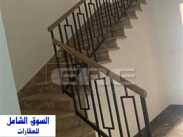 توين هاوس للايجار في اب تاون اول سكن